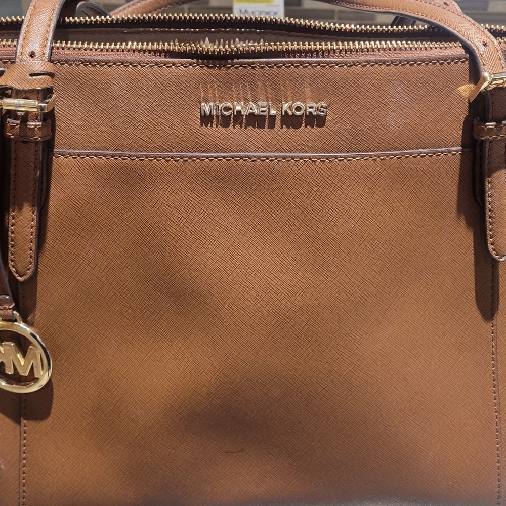 Mikael Kors purse